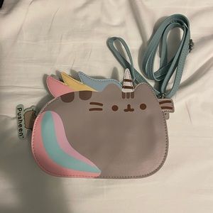 NWT Pusheen purse